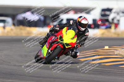 media/Jan-14-2024-SoCal Trackdays (Sun) [[2e55ec21a6]]/Turn 16 Set 2 (1125am)/